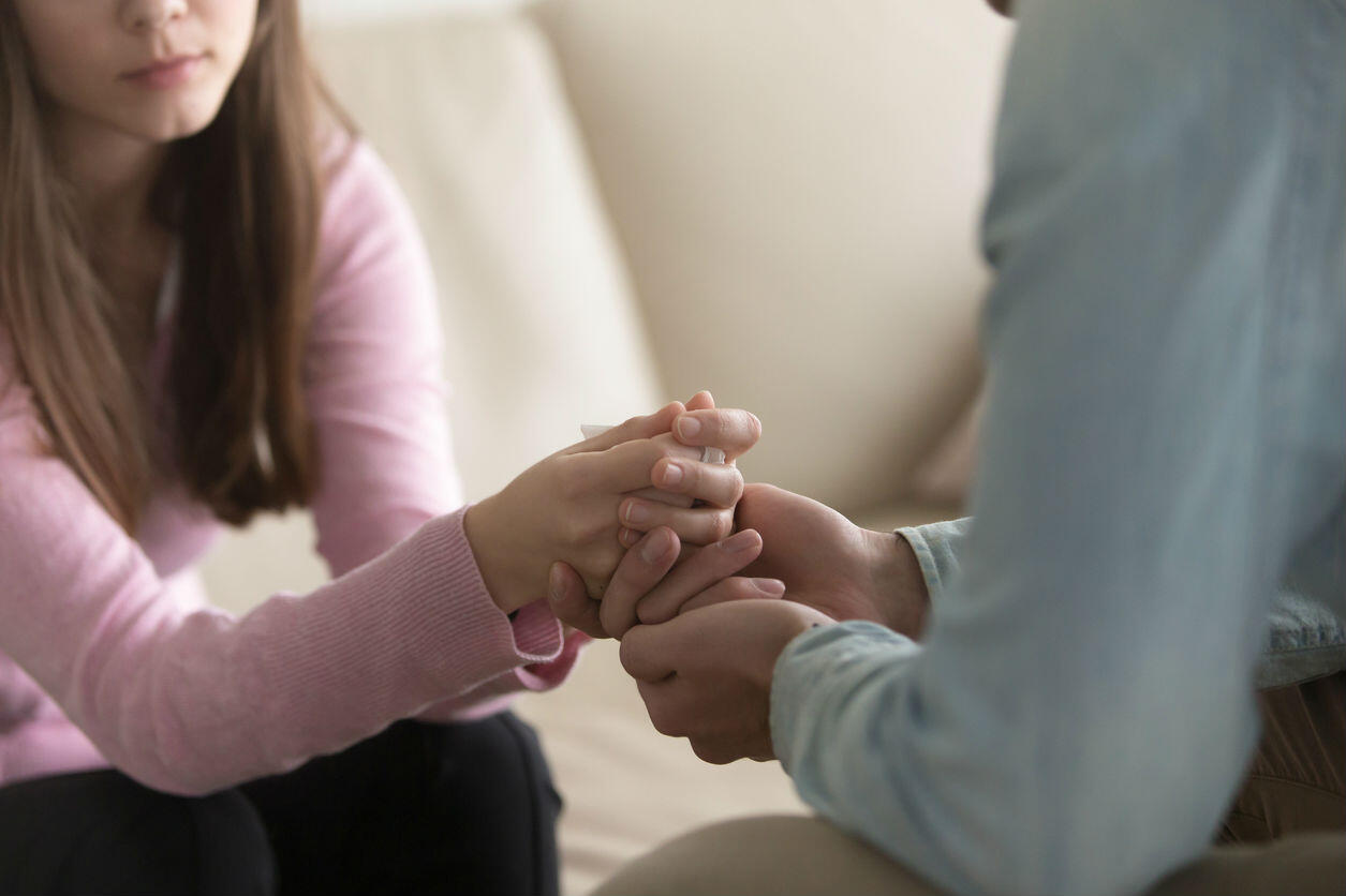 couple holding hands