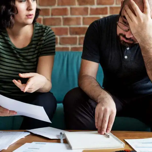 couple discussing taxes