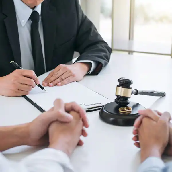 How Alimony Works in Missouri